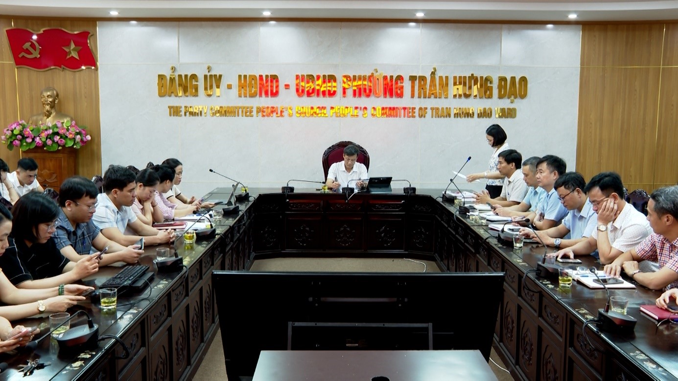 ĐẢNG ỦY CƠ QUAN ĐẢNG PHƯỜNG TRẦN HƯNG ĐẠO SƠ KẾT CÔNG TÁC 6 THÁNG ĐẦU NĂM