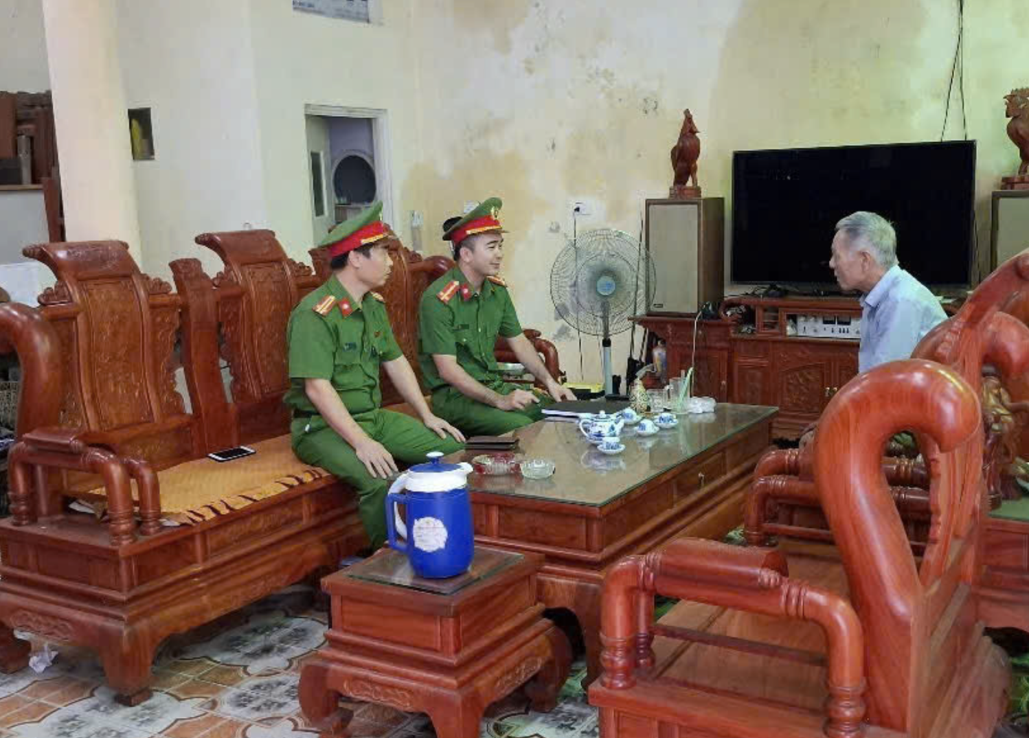 Công an phường Trần Hưng Đạo: Phòng ngừa, đấu tranh với quan điểm sai trái, thù địch và ngăn chặn thông tin xấu, độc trên không gian mạng