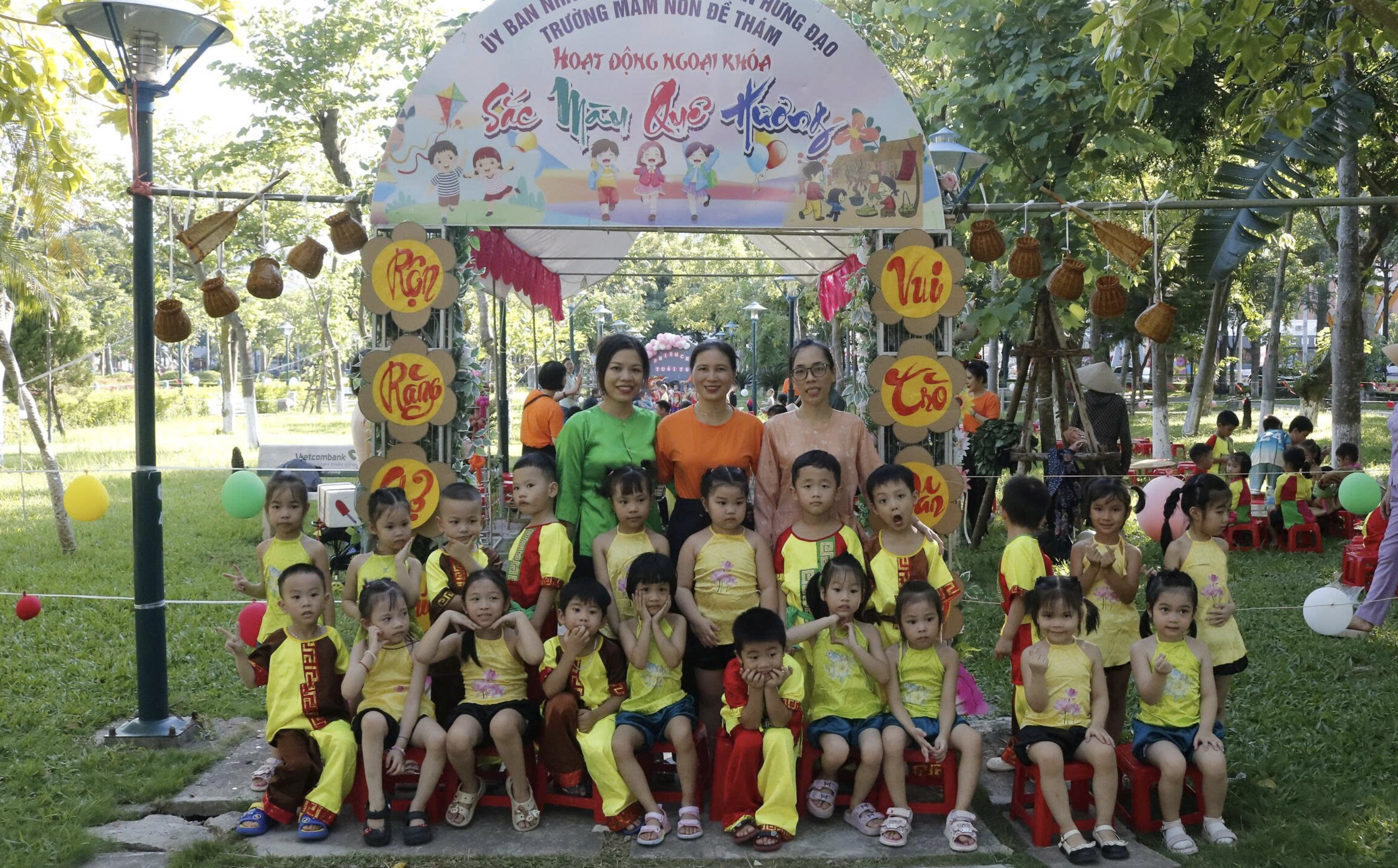 Trường Mầm non Đề Thám rộn ràng hoạt động “Sắc màu quê hương” Chào đón năm học mới 2025-2026